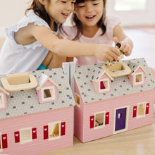 Melissa & Doug - Fold & Go Mini Dolls House